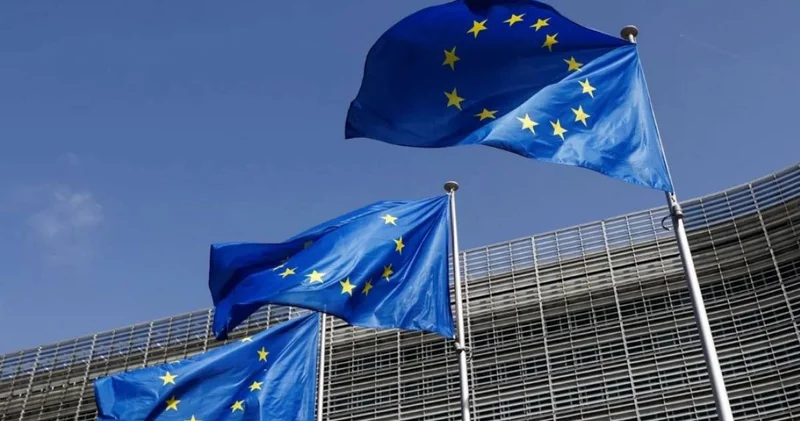 Илон Маск Еуроодақты таратуды ұсынысынды