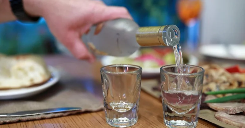 Казахстанец избил соседа до сотрясения мозга за распитие алкоголя с его матерью