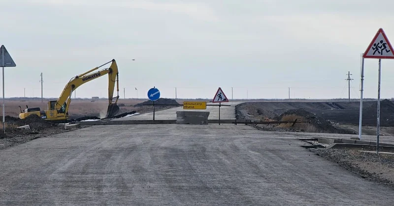 Талдыкөлде жаңа жолдың бірінші қабаты төселіп болды
