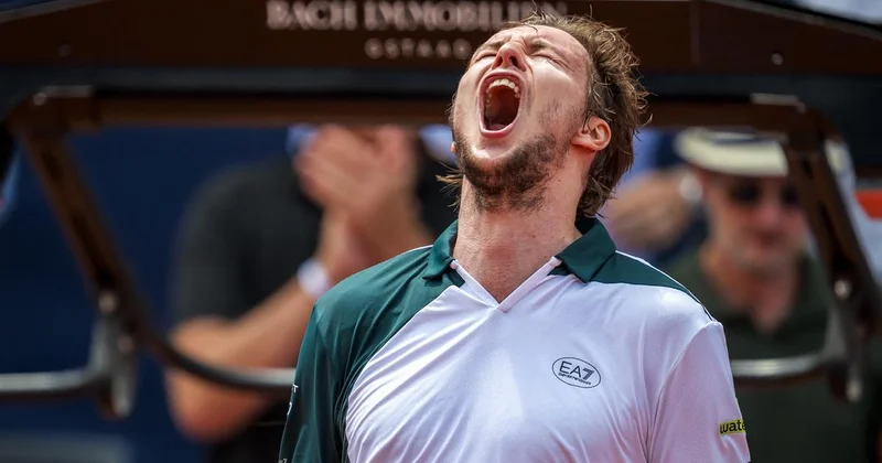 ATP включили матч Бублика на Ролан Гаррос в подборку лучших камбэков года