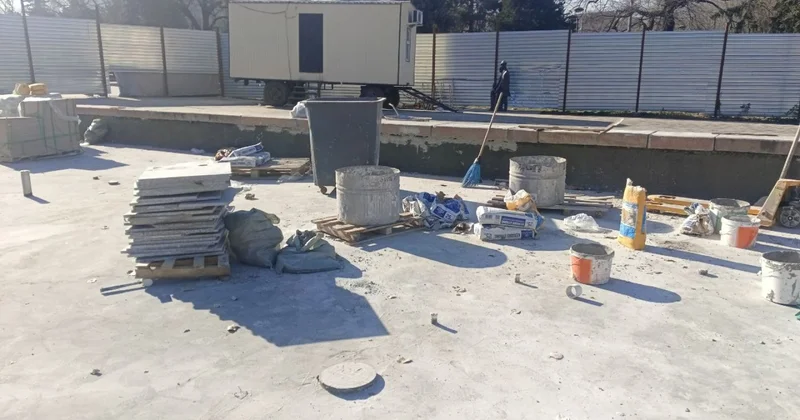 Фонтан возле алматинского ТЮЗа за полтора миллиарда. Почему его хотя бы не достроили?