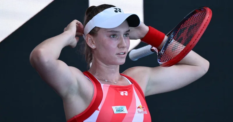 Елена Рыбакина вылетела в четвертьфинале первого турнира в сезоне