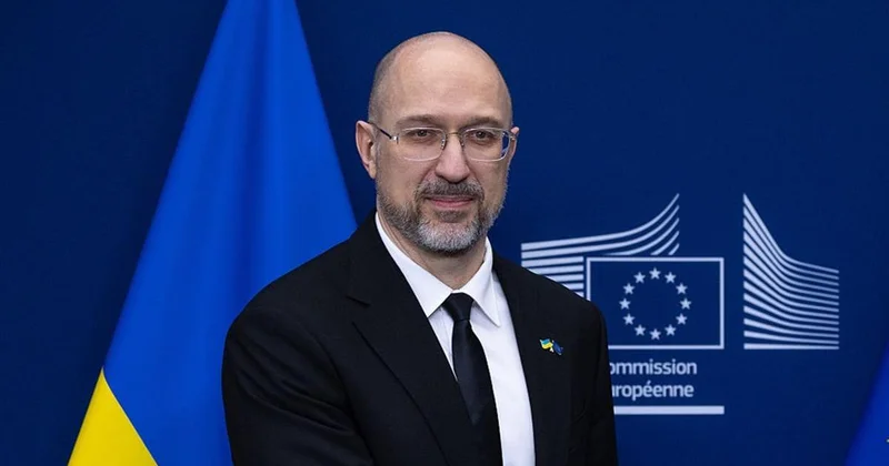 Министр обороны Украины подал заявление об отставке