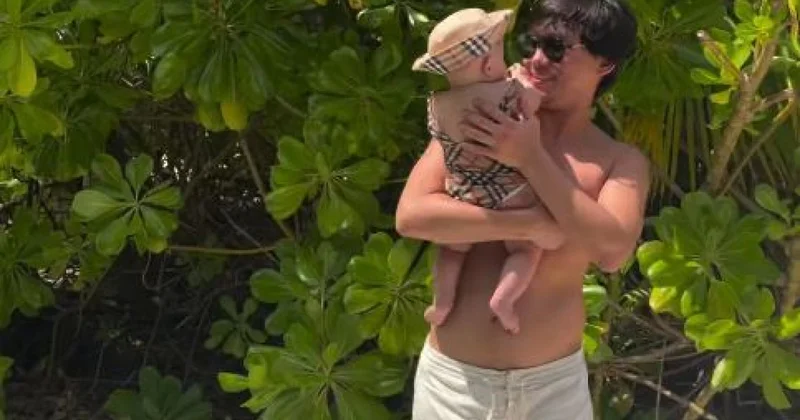 Кайрат Нуртас растрогал сеть кадрами с новорожденной дочерью (ВИДЕО)