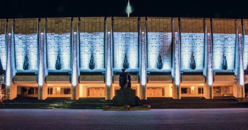 Слухи о консервации театра им. Ауэзова в Алматы: в Минкультуры сделали заявление