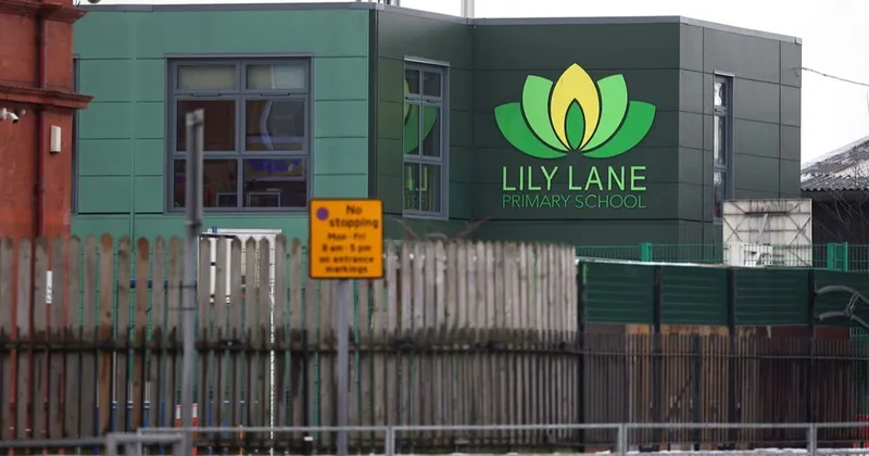 Манчестерде оқушылардың агрессивті мінез құлқына байланысты мұғалімдер 9 күндік ереуілге шықты