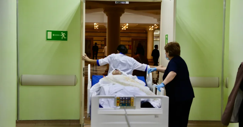 Анасы терезеден лақтырып жіберген балалардың жағдайы қалай?