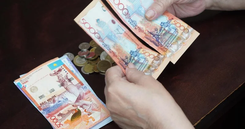 Почему казахстанцам нужно заранее обратиться за пенсией, рассказали в ЕНПФ