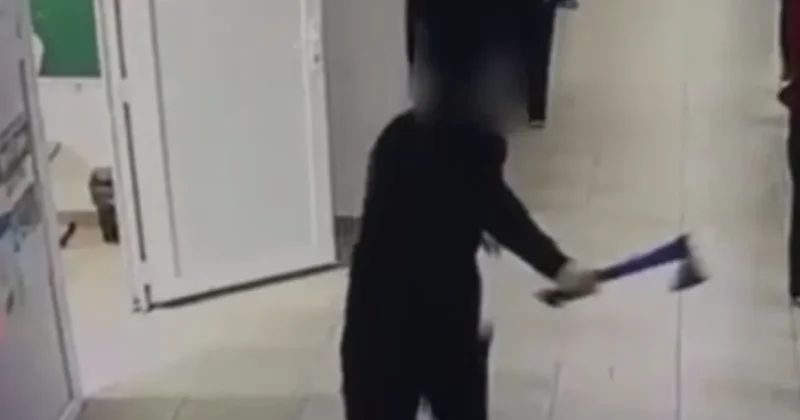 В Кульсары школьник после инцидента с топором продолжит посещать уроки