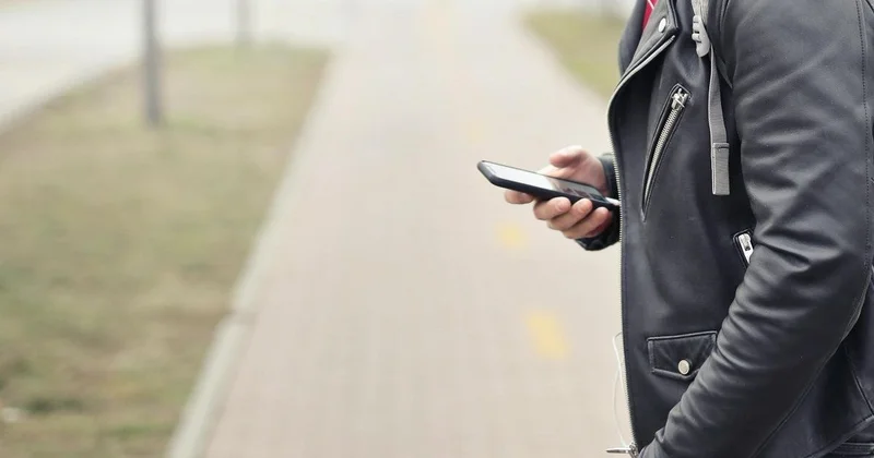 Акмолинец пошел на свидание с девушкой, а встретил неизвестных в съемной квартире