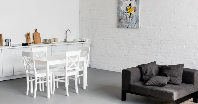 Подозреваемую в сдаче "призрачных" квартир в аренду задержали в Шымкенте