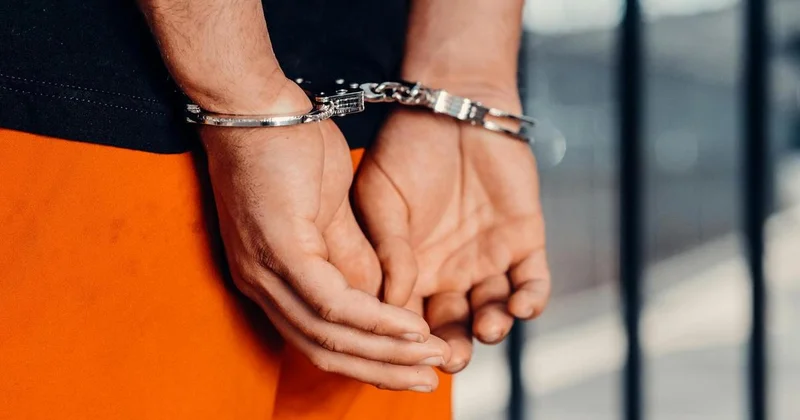 Подозреваемого в хищении более 6 млрд тенге экстрадировали из Черногории