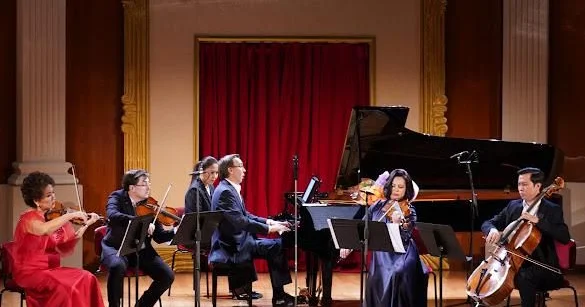 Шедевры Моцарта и Дворжака прозвучали в Астана Опера