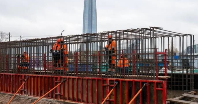 Ресей шетелдік жұмысшыларды жұмыстан шығару тәртібін жеңілдетті