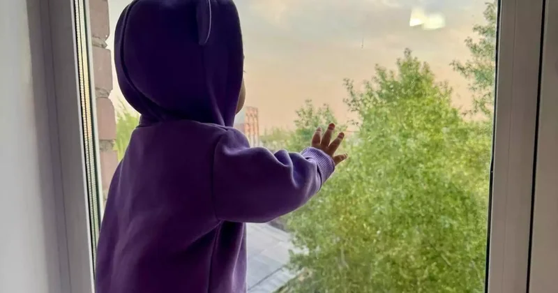 Балаларын терезеден лақтырған әйел ауыр депрессияда болған