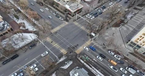 В Алматы меняют работу некоторых светофоров на загруженных перекрестках