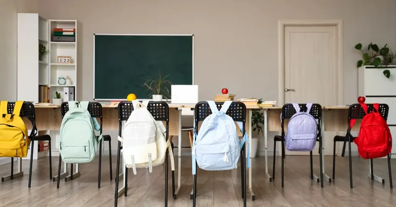 Старшеклассник напал на сверстников в школе Кульсары: охранника в момента происшествия не было на посту