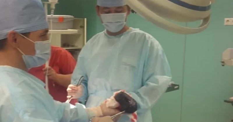 Врачи удалили ком волос из желудка 25 летней алматинки