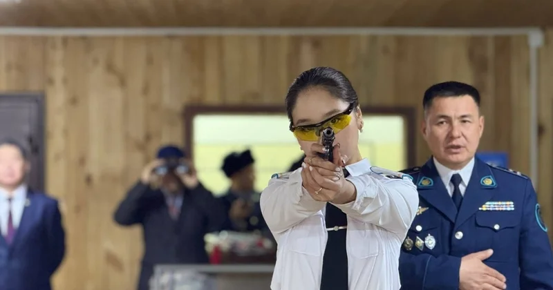 Қызылордалық арулар Макаров тапаншасынан оқ атып сайысты