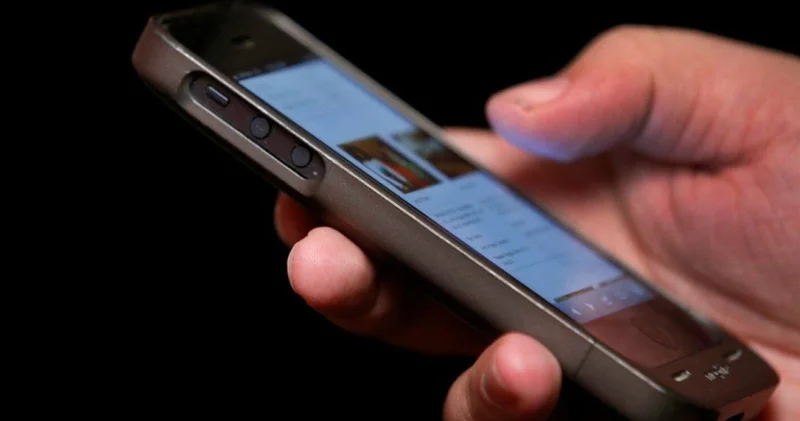 Ни ссуды, ни службы