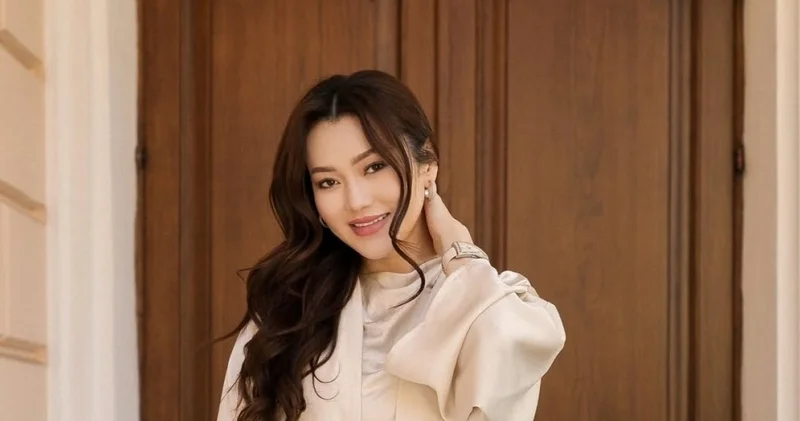 Жүрегіме батты... : Ерке Есмахан мерекеде танымайтын жанға бриллиант жасады