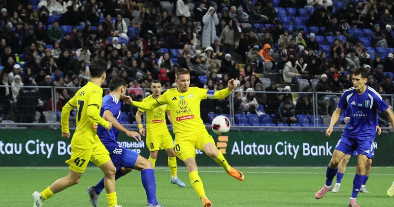 Варягам отдали треть