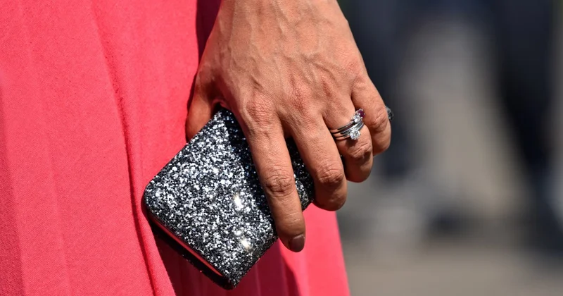 Павлодарка объявила о банкротстве после семейного торжества