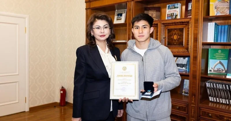 Дастан Сәтпаев Дарын мемлекеттік жастар сыйлығын алды