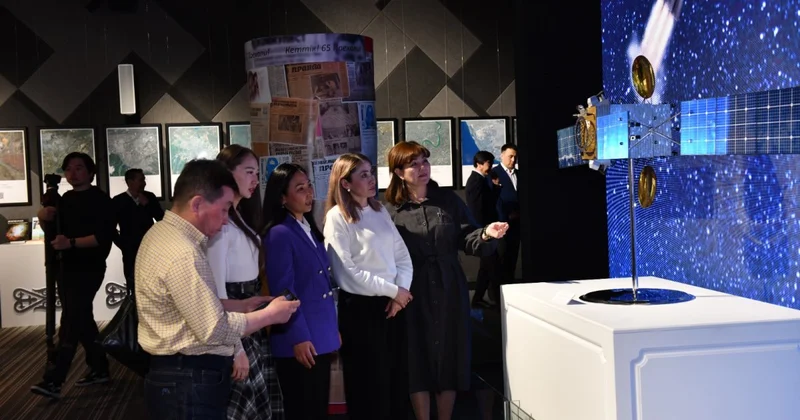 К 65 летию Гагарина: в Астане открыта выставка о космических достижениях