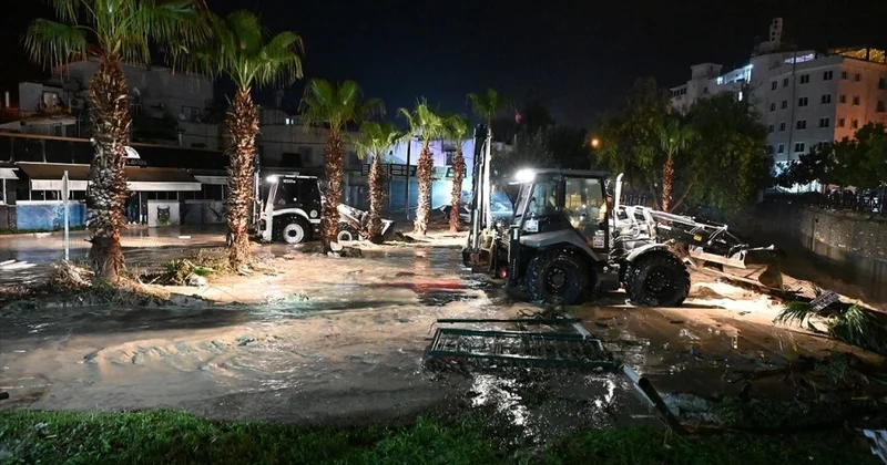 Түркияның Османие қаласында сел жүріп, екі адам көз жұмды