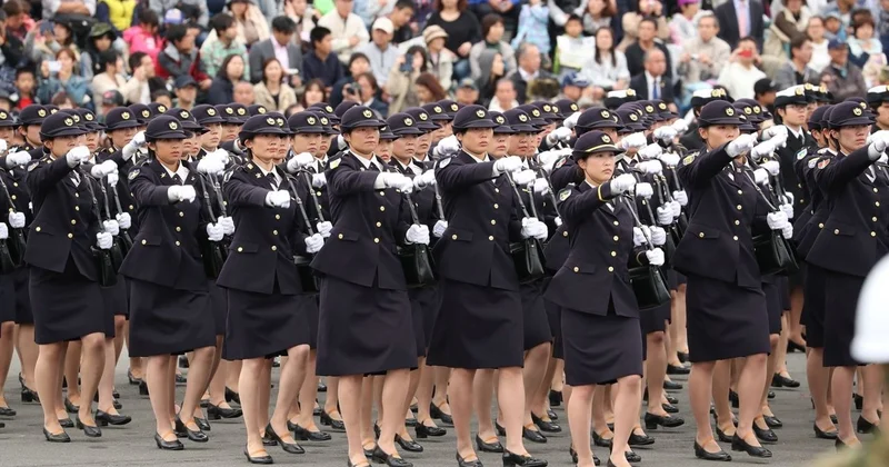 Жапония әскери қызметтегі әйелдер үлесін арттырмақ