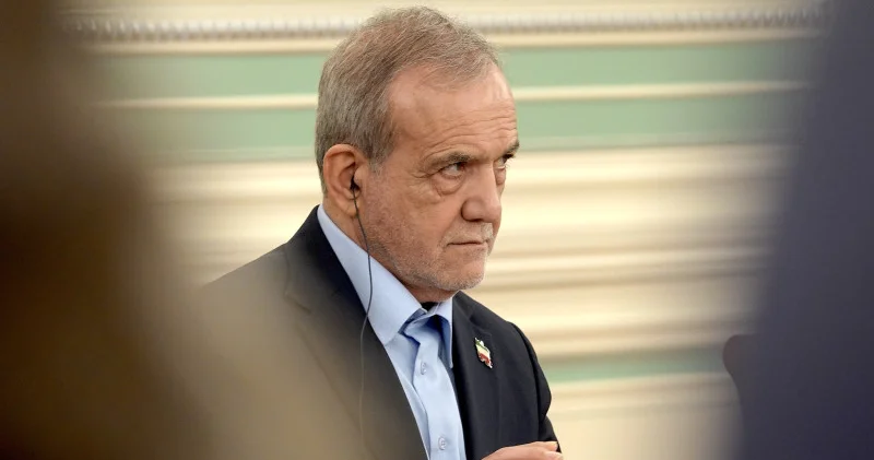 “Біздің саусақтарымыз шүріппеде қалады“. Иран президенті жазба жариялады