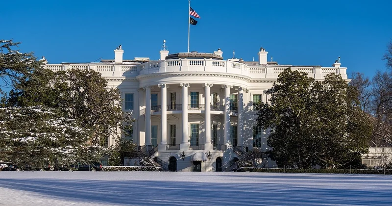 Ақ үй: Трамп Рюттемен АҚШ тың НАТО дан шығу мүмкіндігін талқылайды