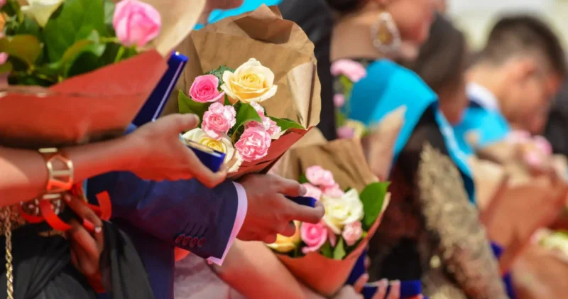 Алматы мектебінде түлектер кешіне ақша жинауға байланысты жанжал шықты