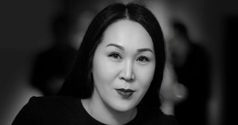 20 рет пышақ сұққан. Бірге тұратын ер адам төрт баланың анасын өлтіріп, өзін жаралады