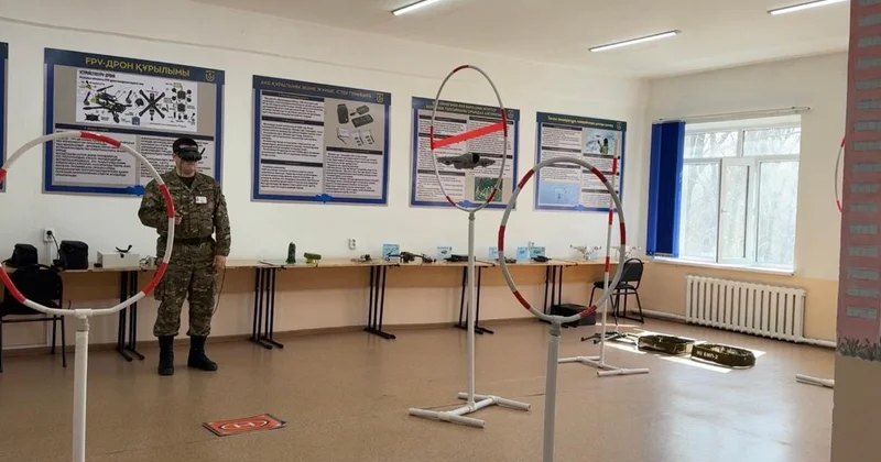 Интернетсіз де ұшады: Болашақ офицерлер дронның көмегімен барлау жасайды