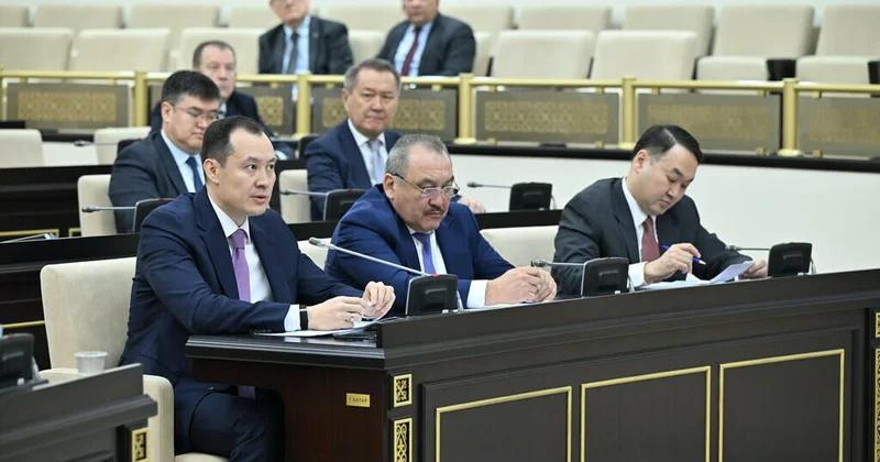 Нефть дорожает, но не сразу греет бюджет