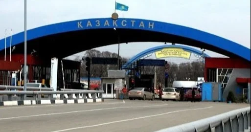 Қазақстан және Өзбекстан шекарасында көлік кептелісі пайда болды