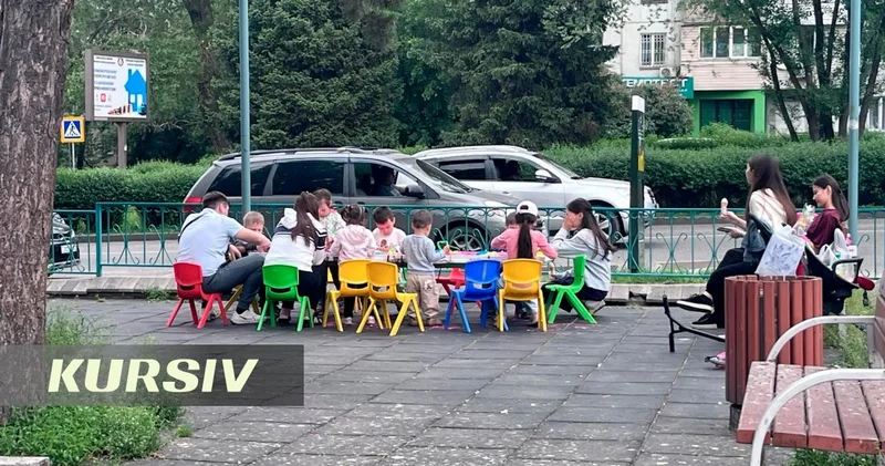 Темщики оккупировали детские площадки Алматы ради денег