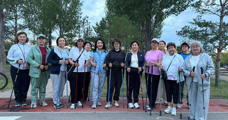 В Астане пройдут бесплатные тренировки по скандинавской ходьбе