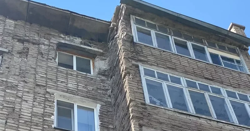 Аварийную квартиру поменял акимат сироте из Макинска после публикации в СМИ
