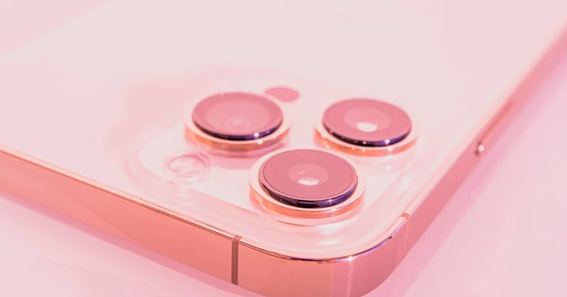 iPhone Duo немесе Ultra желіде Apple дің жиналмалы смартфонының атауы мен бағасы белгілі болды