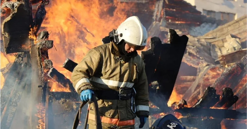 В Алматы загорелся детский дом