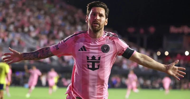 Дубль Месси помог Интер Майами разгромить соперника и переписать историю