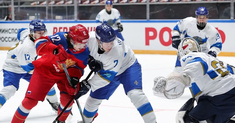 Сборная Казахстана по хоккею проиграла все матчи и стала последней на турнире в России