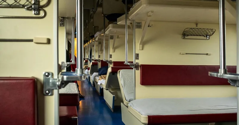 Иностранца сняли с поезда Мангистау Алматы и арестовали