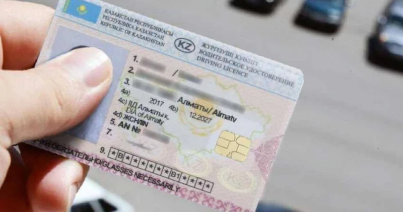 “Пәтер мен жүргізуші куәлігін алып беремін“: Ақтөбеде алаяқтық жасаған күдікті ұсталды