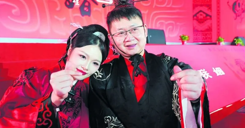 Китаянка вышла замуж за спасшего ее 17 лет назад мужчину