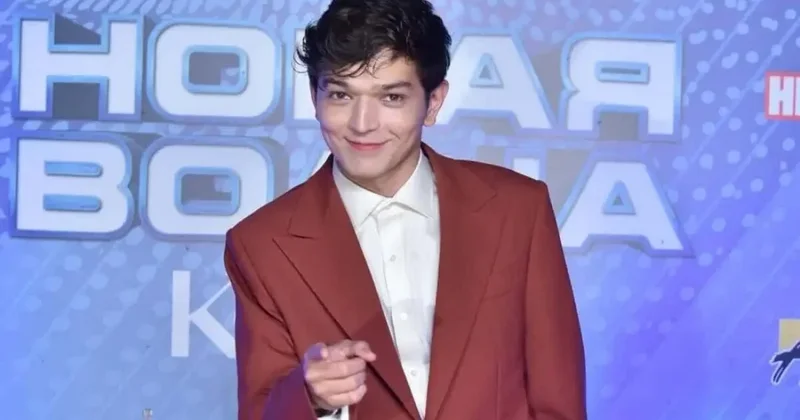 Акмальдың концерті өтпейтін болды: Халық билеттің ақшасын қайтара алмай жүр