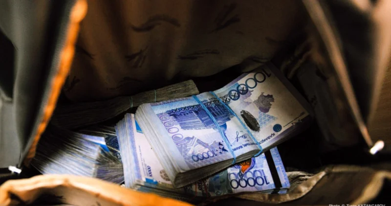 Медициналық жабдықтың орнына Астанадан пәтер алған: бас дәрігер ақша жымқыру схемасын құрған